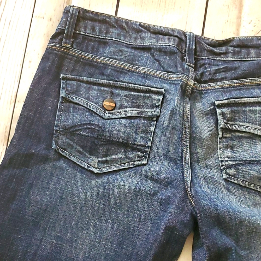 Maurice's dark wash flare leg wrinkled jeans 7/8 - Picture 7 of 10